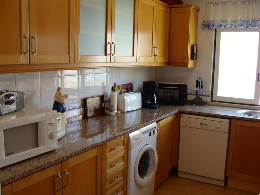 Apartment Calm Sunny Near Falesia Albufeira